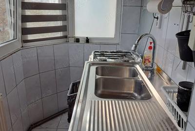 Apartament cu 2 camere decomandat în Rovine - 3