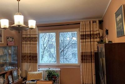 Titan-Intrarea Barsei-bloc 1986 - 7