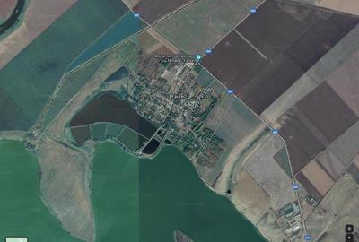 Casă cu 10 camere cu Teren 917 Mp în Ulmu - 1