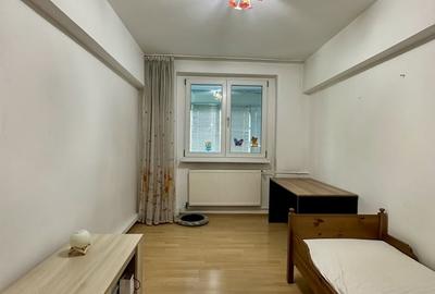 Apartament cu 3 camere decomandat în Drumul Taberei - 9