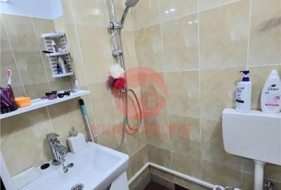 Garsonieră în Poarta 6 - 4