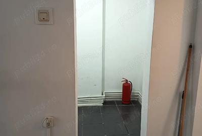 Spațiu comercial, de 40 mp, în Central - 2