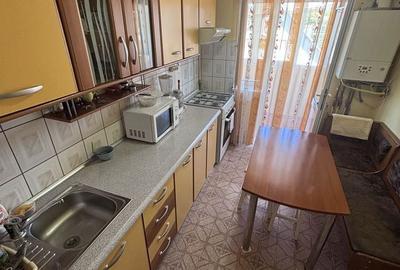 Apartament cu 3 camere decomandat în Pietrișu - 5