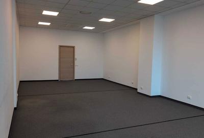 Spațiu comercial, de 70 mp, în Micro 5 - 2