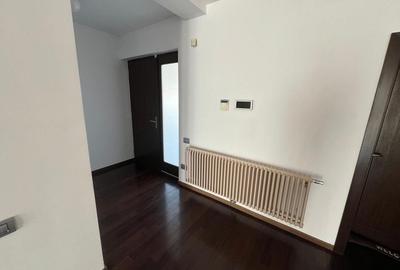 Vila superba cu piscina si anexa camera hobby Vila superba cu piscina si anexa camera hobby - 12