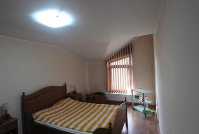 Casă / Vilă cu 9 camere de vânzare în zona Bogdanestilor - 4