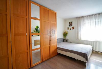 Casa cu 3 camere la curte comuna Cantemir - 6