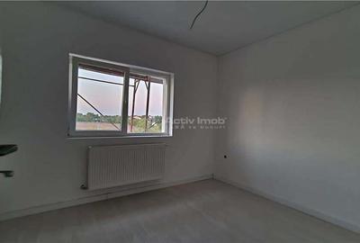 Casă cu 3 camere cu Teren 130 Mp în Giurgiului - 1