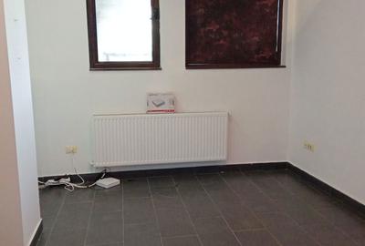 Spațiu comercial, de 310 mp, în Central - 2