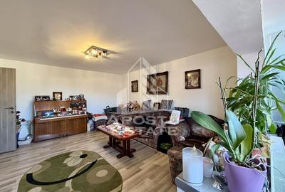 Apartament 3 camere, decomandat, garaj, centrala proprie, zona Lunei - 8