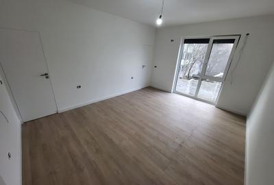 Comision 0%. Langa Iulius Mall. Zid despartitor dublu. Finisaje premium - 15