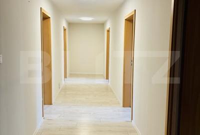 Casa spatioasa cu 10 camere, ideala pentru locuinta sau sediu firma – Zona Lunei - 9