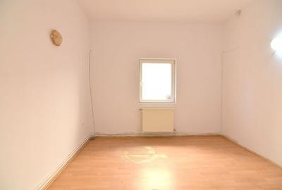 Casa de vanzare, P+M-zona Girocului Timisoara-comision 0 - 6