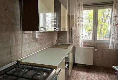 Apartament cu 4 camere decomandat, mobilat în Titan - 2
