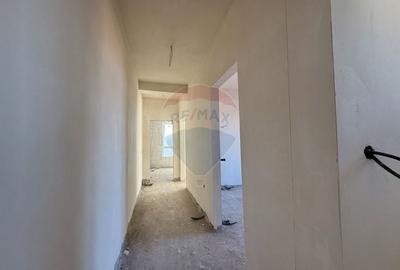 Casă cu 5 camere cu Teren 250 Mp în Florești - 3