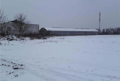 Teren de 7800 mp, în Central - 1
