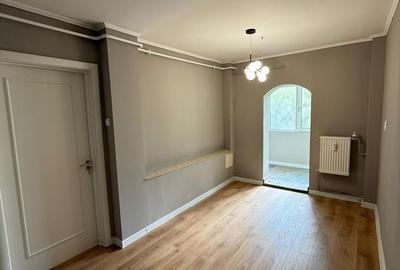 Apartament cu 2 camere decomandat în Calea București