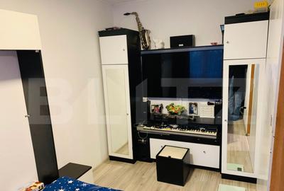 Apartament cu 3 camere semidecomandat în Central