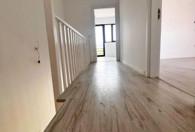 Casa tip duplex -3 dormitoare- 2 bai utilate- - 3