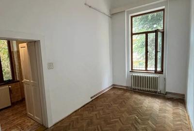 Apartament ultracentral - de inchiriat