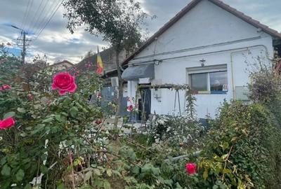 Casă cu 4 camere cu Teren 343 Mp în Central - 4