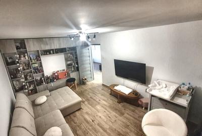Apartament cu 4 camere decomandat în Colentina