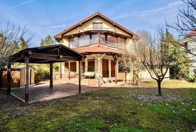 Casă individuală cu 7 camere cu Canalizare în Pipera