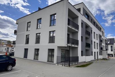 Apartament cu 2 camere decomandat, mobilat în Tractorul - 14