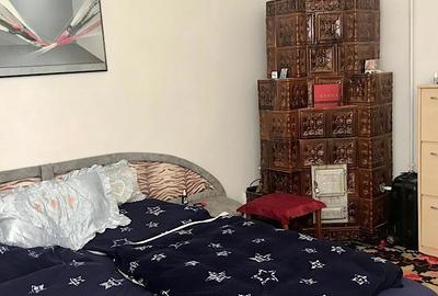 Casă cu 8 camere cu Teren 776 Mp în Urlați - 1