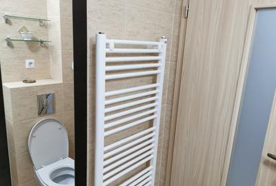 Apartament cu 2 camere decomandat, mobilat în Tractorul - 11