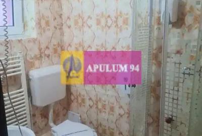 Spațiu comercial, de 900 mp, în Central - 4