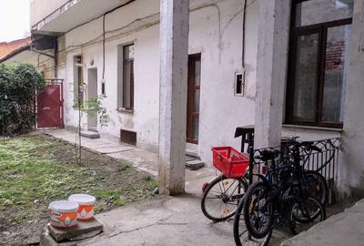 Casă cu 2 camere cu Teren 50.5 Mp în Traian - 1