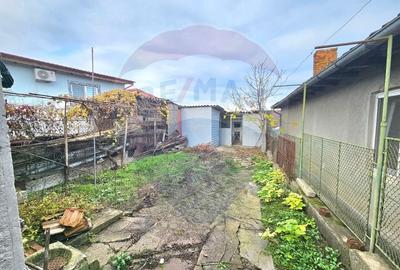 Casă cu 3 camere cu Canalizare în Central - 3