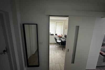 Apartament cu 3 camere semidecomandat, mobilat în Republicii - 8