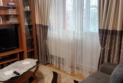 Vand apartament 2 camere - 1