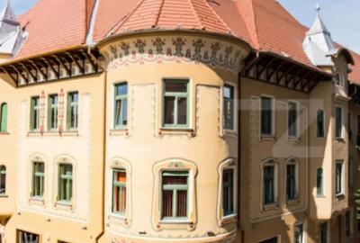 Spațiu comercial, de 52 mp, în Central - 4