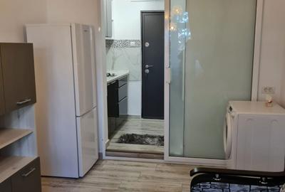 Garsonieră în CET - 5