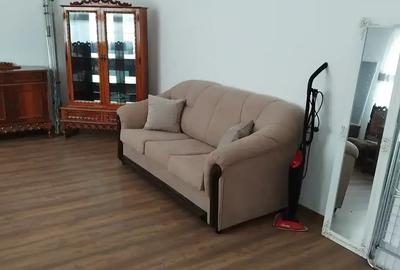 De vanzare casa demisol si parter garaj si teren - 9