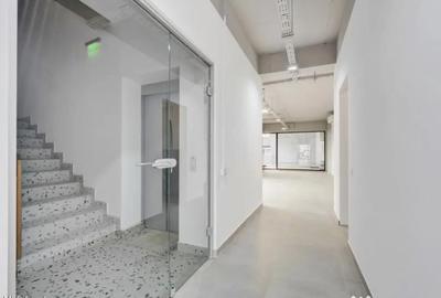 Spațiu comercial, de 100 mp, în Ștefan cel Mare - 11