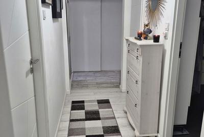 Apartament cu 2 camere decomandat, mobilat în 13 Septembrie - 6