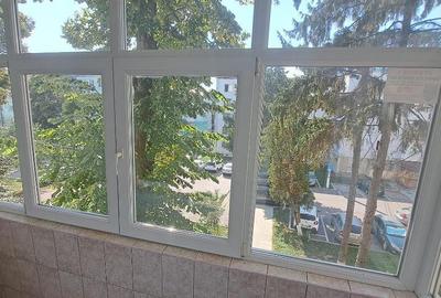 Vand apartament 3 camere decomandat - 2