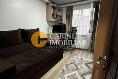 3 Camere Renovat - Etaj 2 - Zona Alexandru Cel Bun - 3