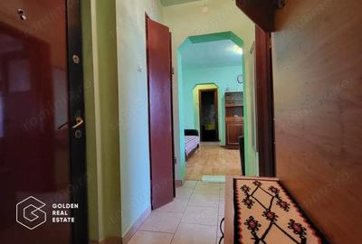 Apartament cu 3 camere semidecomandat în Central - 2