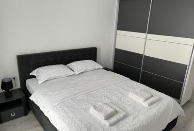 Apartament cu 2 camere decomandat, mobilat în Tractorul - 13
