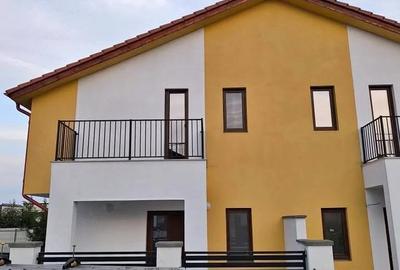 Casă cu Teren 280 Mp în Moșnița Nouă