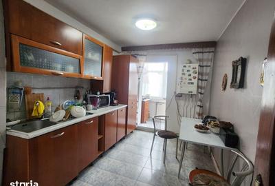 Apartament cu 3 camere decomandat în Central - 16