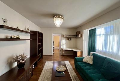 Apartament cu 2 camere semidecomandat, mobilat în Dâmbovița