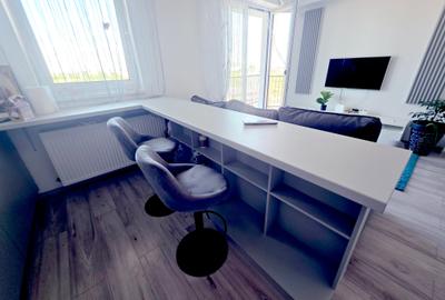 Apartament cu 2 camere decomandat în Tractorul - 4