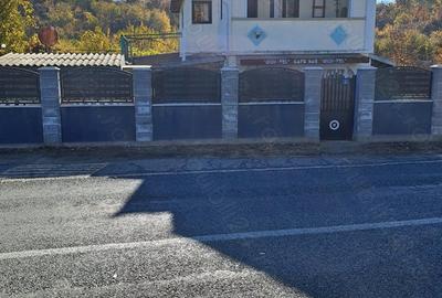 Casă cu 3 camere în Batoți - 9