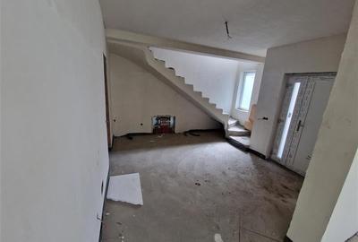 Vanzare casa tip duplex finalizata zona Unitatii Militare Floresti - 5